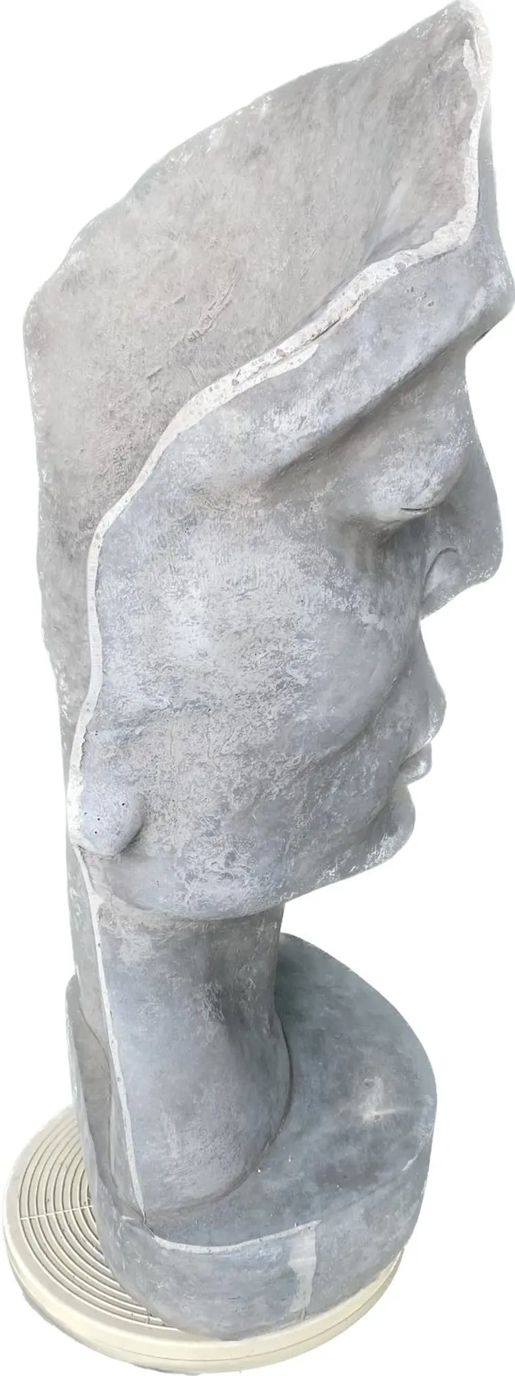  Product image 7 of the product “Aras - Face looking to the right, 120 cm H | cast stone ”